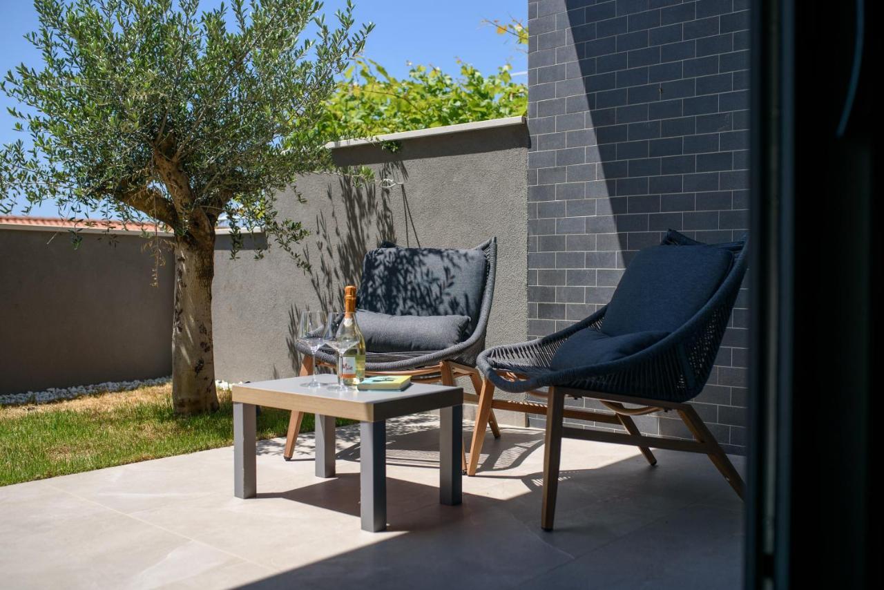 Grey Nest By Duhomes Apartment *